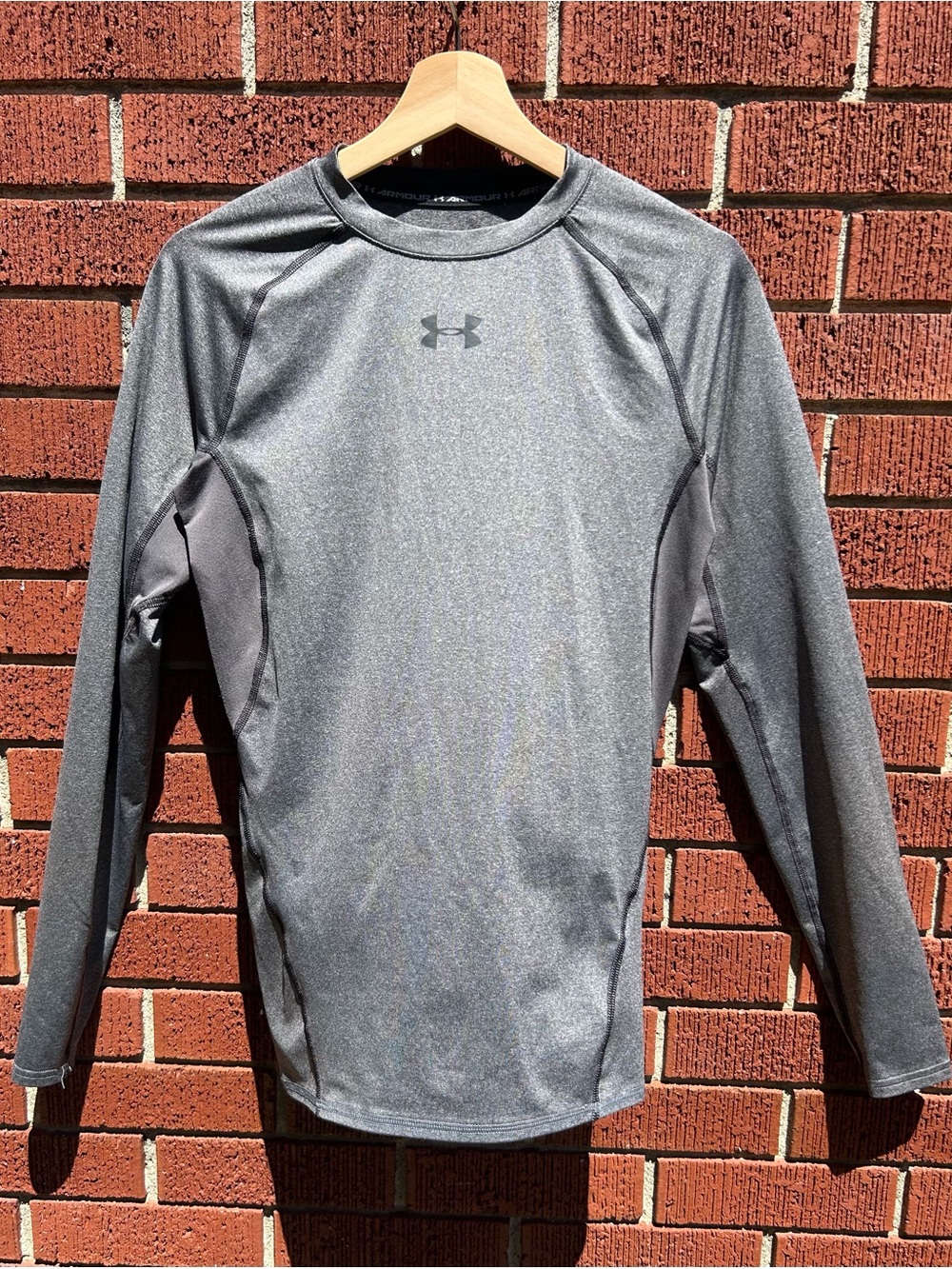 Under Armour HeatGear Compression Long Sleeve – Grey Men’s Small
